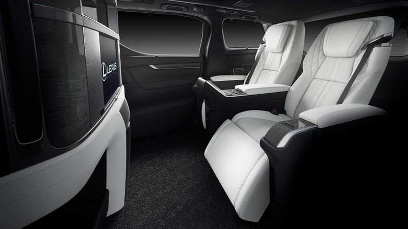 Illustration for article titled This Lexus LM Minivan Might Be the Ugliest Thing I've Ever Seen and it's Beautiful